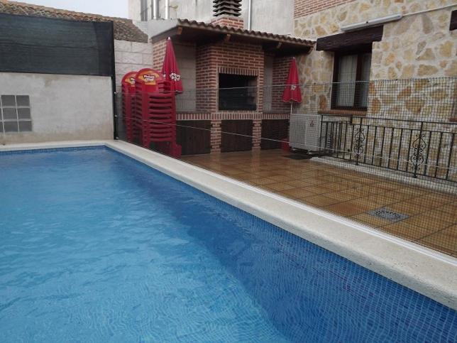 Pension Los Herrero Zarzuela del Monte Exterior foto